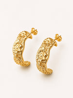 Load image into Gallery viewer, Dreamer Hoop Earrings Gold Plate
