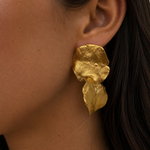 Load image into Gallery viewer, La Forma Earrings Gold Plated
