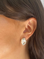 Load image into Gallery viewer, Mandorla earrings
